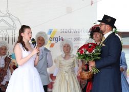 Dornburg Krohnt Neue Rosenkoenigin 25